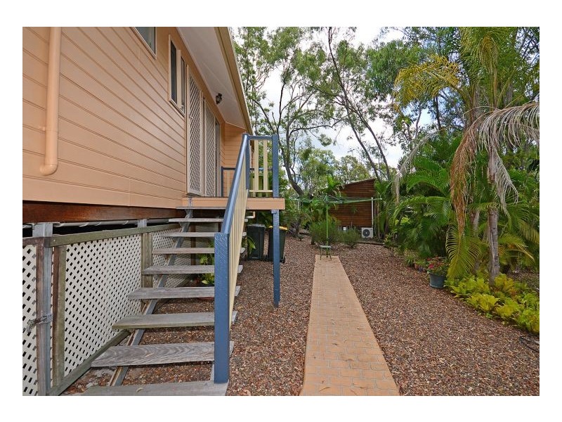 25/415-417 Boat Harbour Drive, Torquay QLD 4655