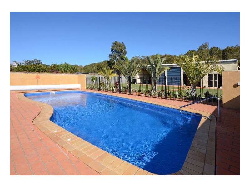 5 Cockateil Court, Dundowran Beach QLD 4655