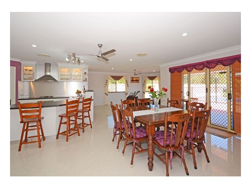 5 Cockateil Court, Dundowran Beach QLD 4655
