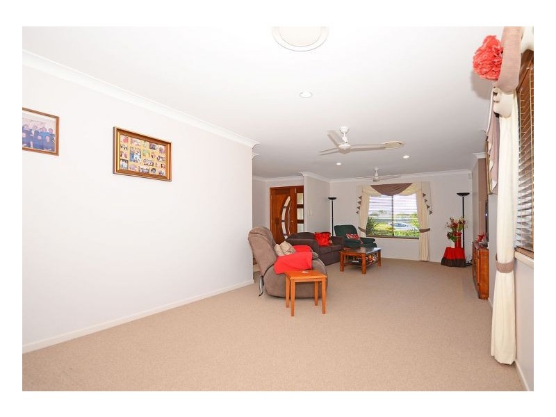 5 Cockateil Court, Dundowran Beach QLD 4655