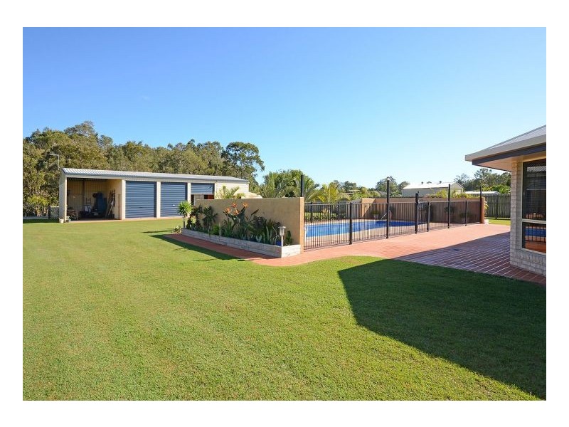 5 Cockateil Court, Dundowran Beach QLD 4655