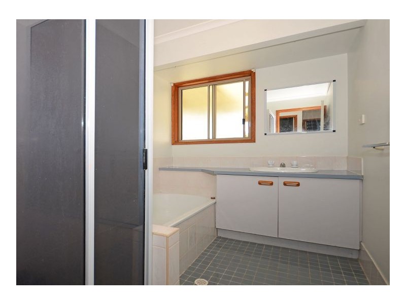 20 Bunker Ave, Urraween QLD 4655