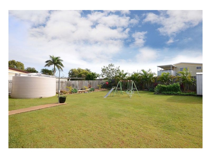 20 Bunker Ave, Urraween QLD 4655