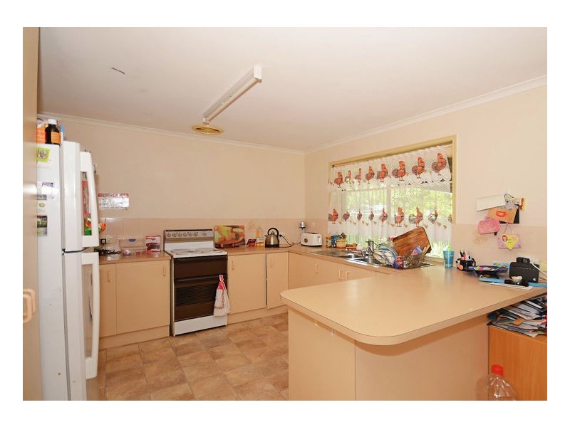 13 Honeysuckle Ave, Kawungan QLD 4655