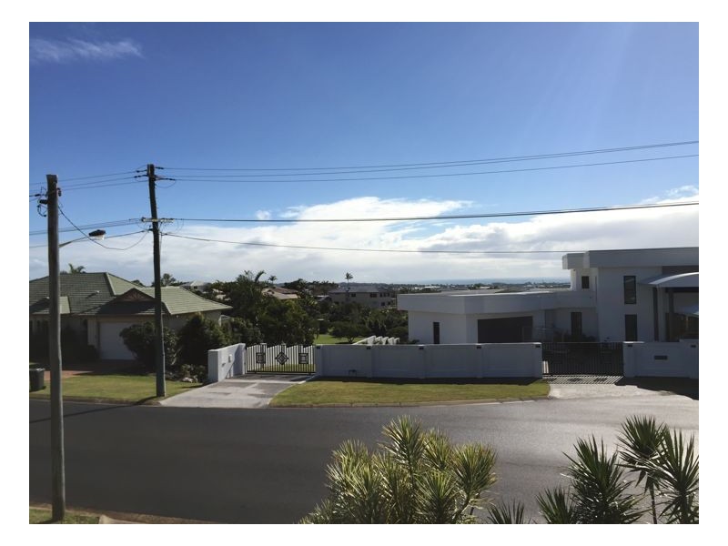 6 Regency Ave, Urraween QLD 4655