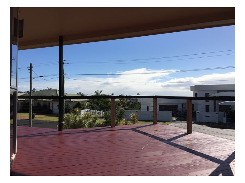 6 Regency Ave, Urraween QLD 4655