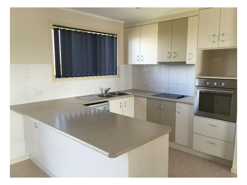 6 Regency Ave, Urraween QLD 4655