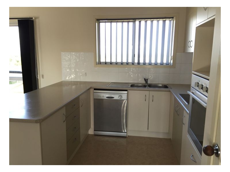 6 Regency Ave, Urraween QLD 4655