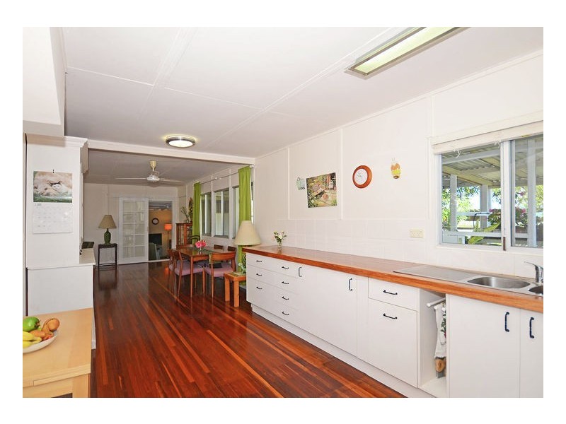 9 Keys Avenue, Torquay QLD 4655