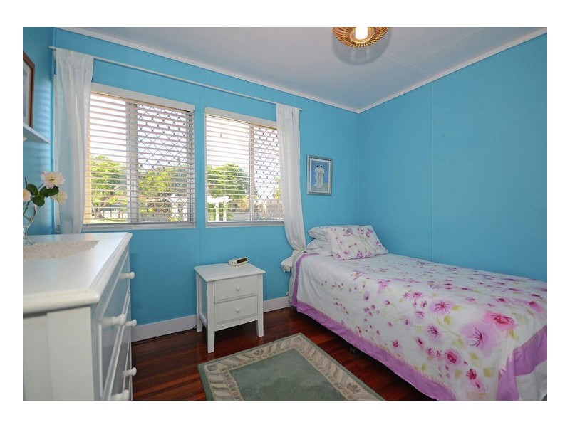 9 Keys Avenue, Torquay QLD 4655