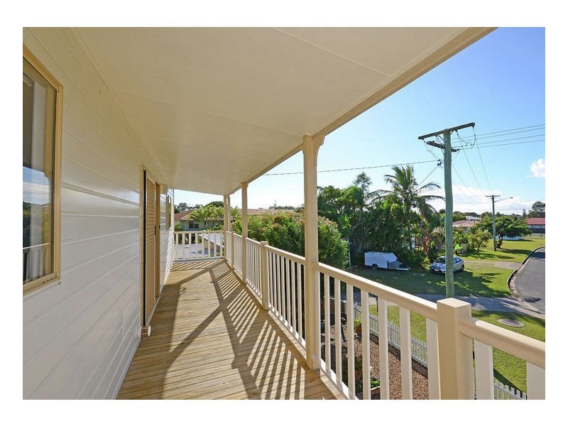 9 Keys Avenue, Torquay QLD 4655