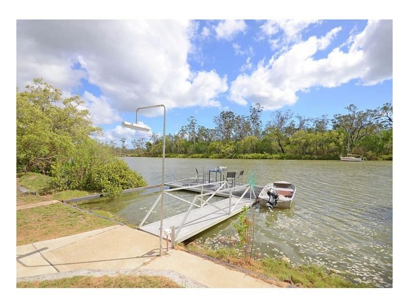 19 Island Close, Pacific Haven QLD 4659