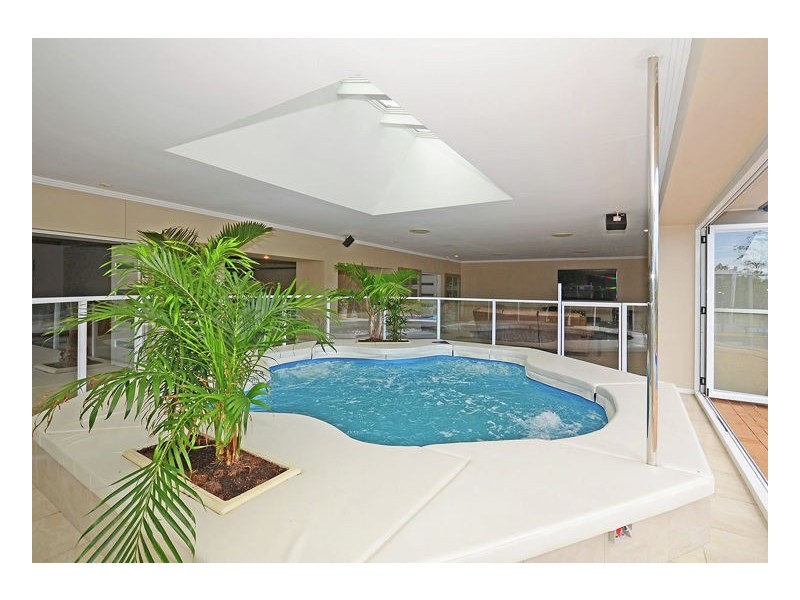 19 Island Close, Pacific Haven QLD 4659