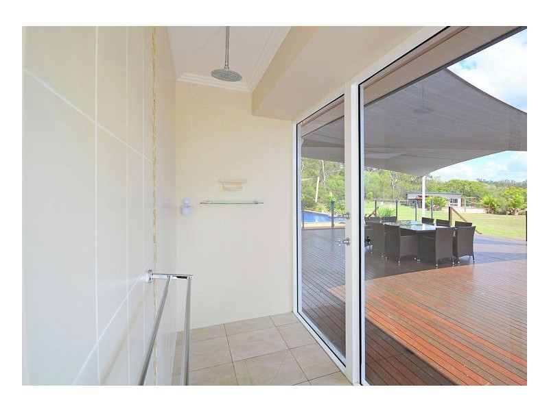 19 Island Close, Pacific Haven QLD 4659