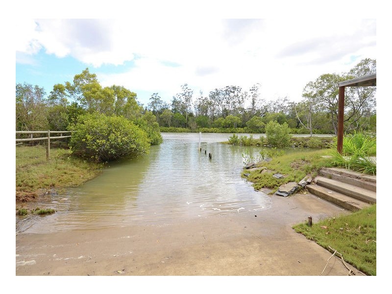 19 Island Close, Pacific Haven QLD 4659