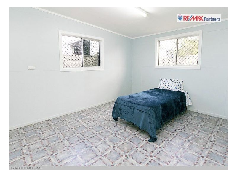 31 Drummond Street, Urangan QLD 4655