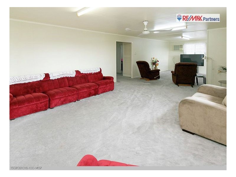 31 Drummond Street, Urangan QLD 4655