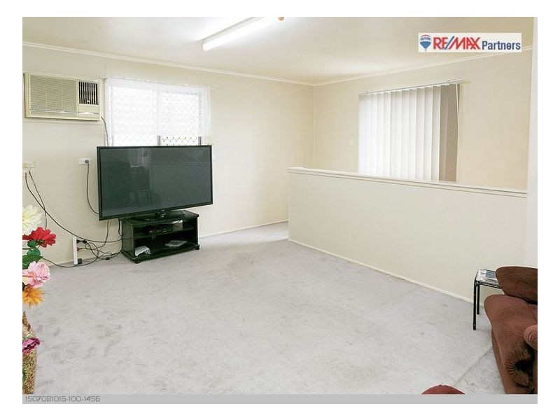 31 Drummond Street, Urangan QLD 4655