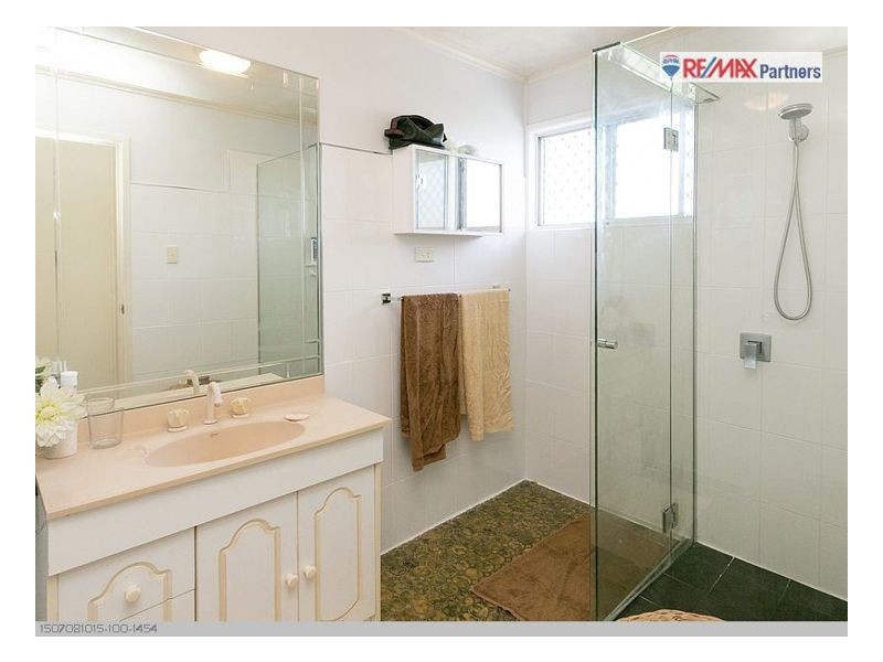 31 Drummond Street, Urangan QLD 4655
