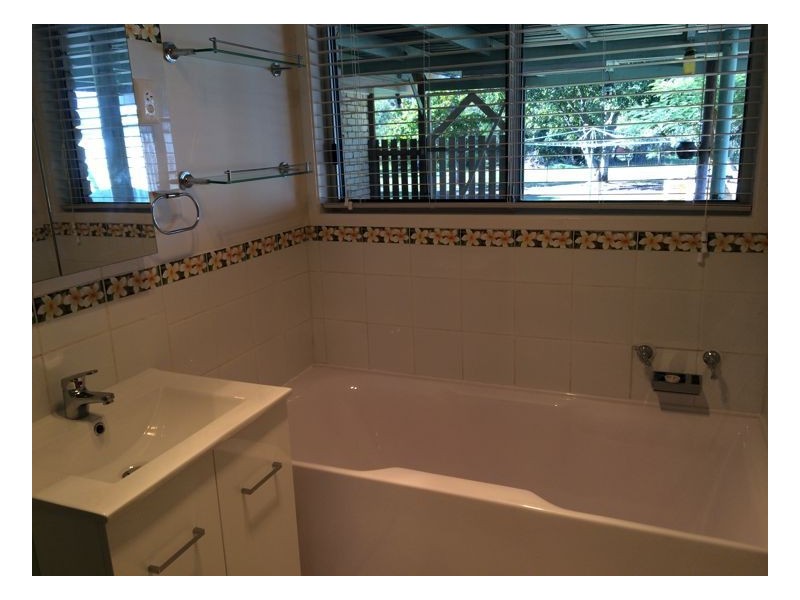 124 Oslove Drive, Booral QLD 4655