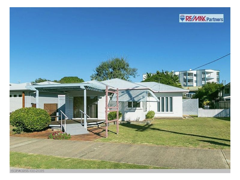 5 Tavistock St, Torquay QLD 4655