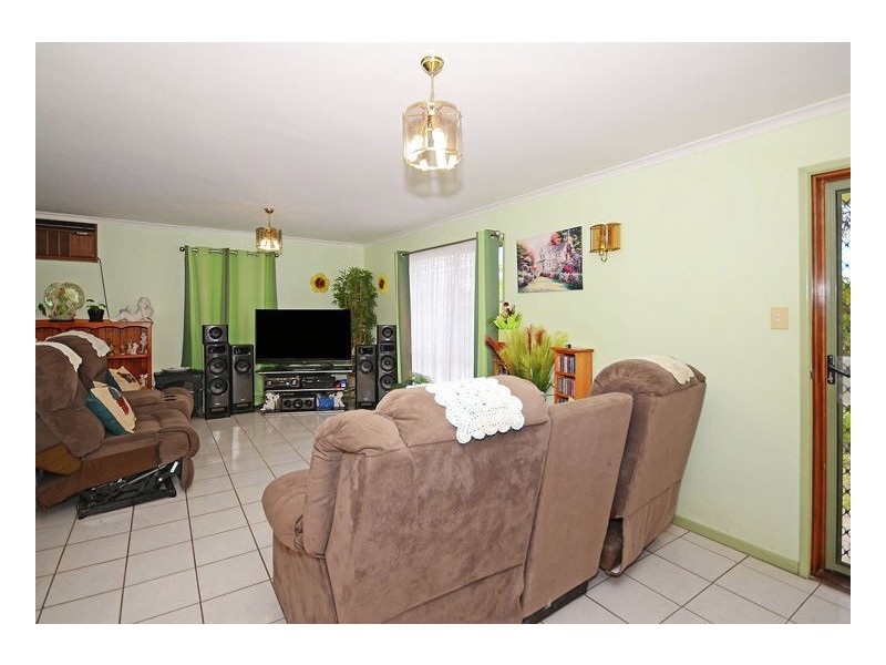 25 Fairway Drive, Urraween QLD 4655
