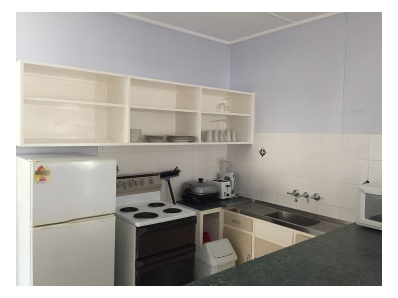 1/374 Esplanade, Torquay QLD 4655