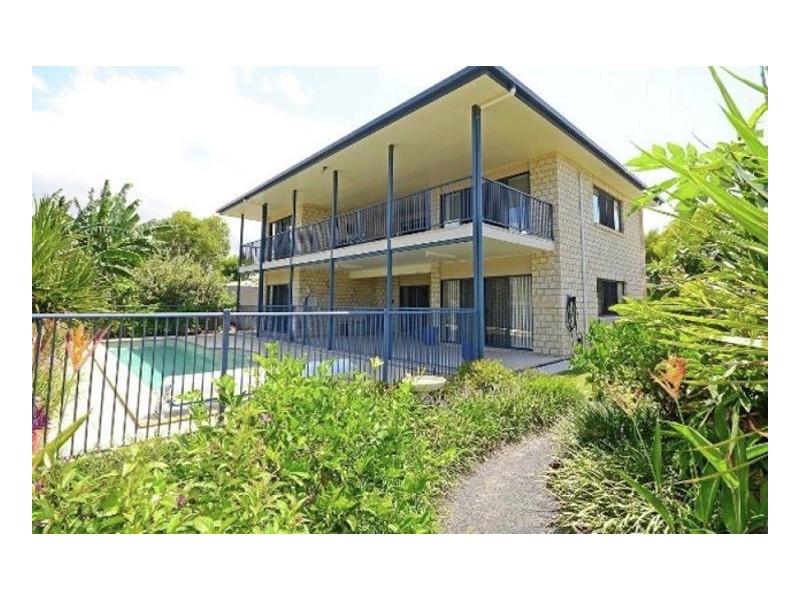 1 Tamarind Close, Burrum Heads QLD 4659