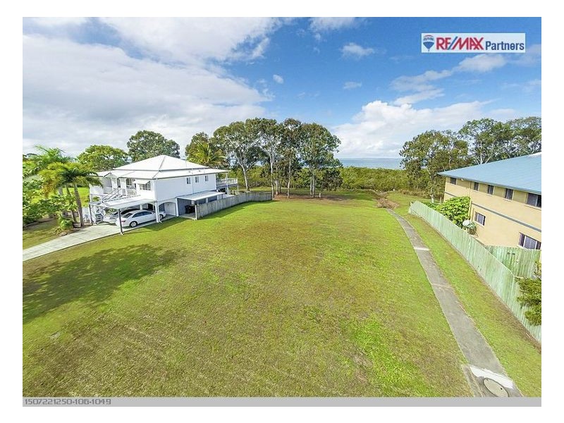 14 Foreshore Drive, Urangan QLD 4655