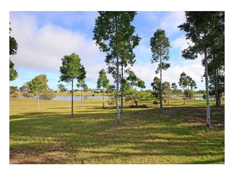 21 Brolga Court, Eli Waters QLD 4655