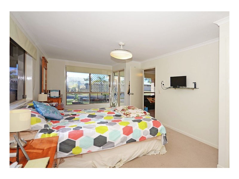 21 Brolga Court, Eli Waters QLD 4655