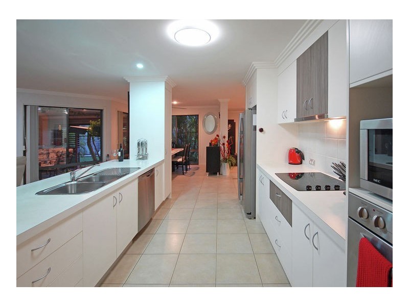 60 Pembridge Cct, Urraween QLD 4655