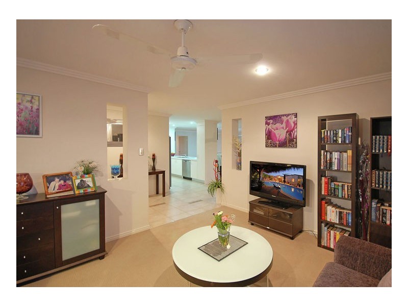 60 Pembridge Cct, Urraween QLD 4655