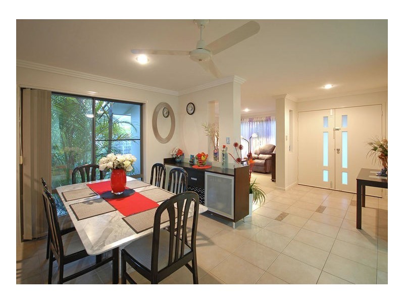 60 Pembridge Cct, Urraween QLD 4655