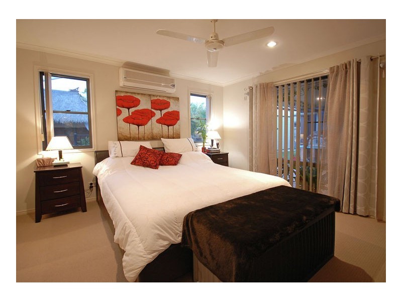 60 Pembridge Cct, Urraween QLD 4655