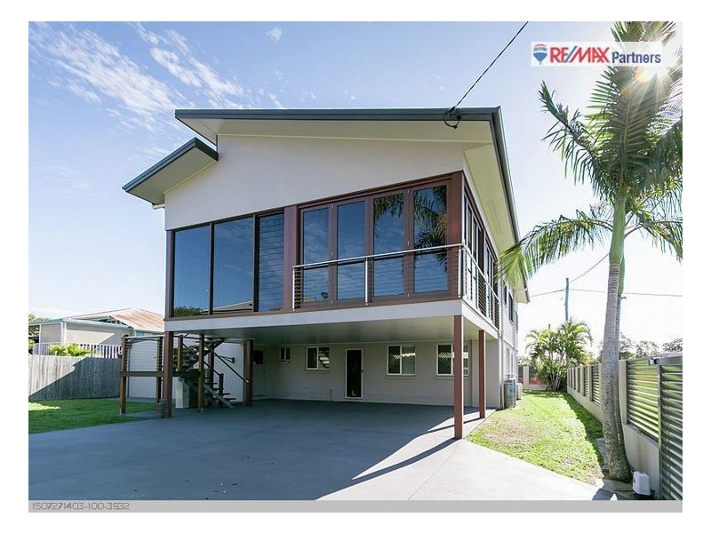 16 Pilot St, Urangan QLD 4655