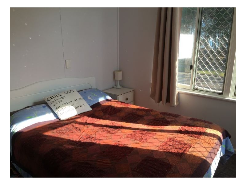 2/374 Esplanade, Torquay QLD 4655