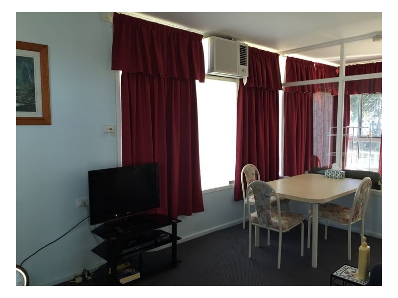 2/374 Esplanade, Torquay QLD 4655