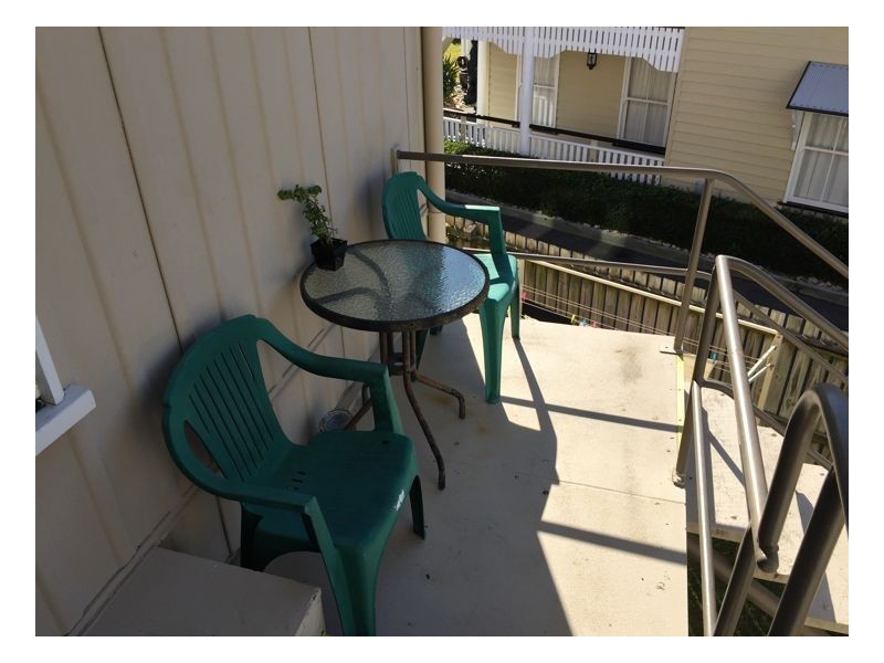 2/374 Esplanade, Torquay QLD 4655