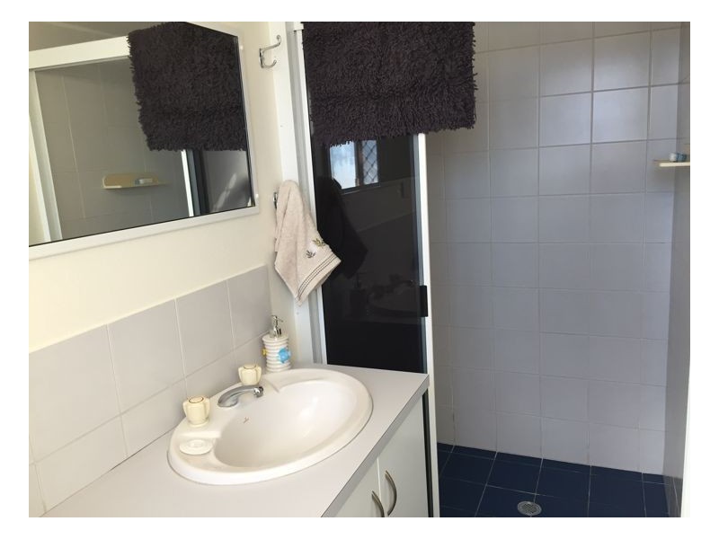 15/383 Esplanade, Torquay QLD 4655
