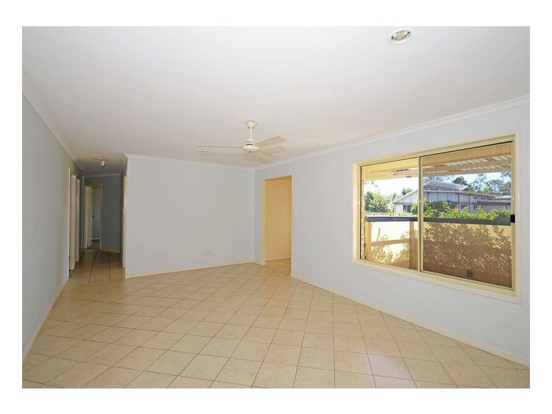 4 Sunny Way, Toogoom QLD 4655