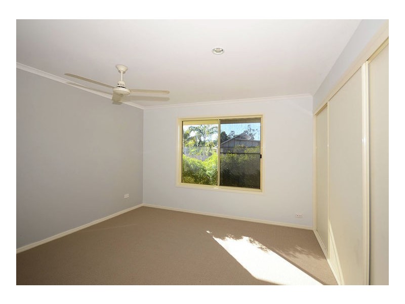 4 Sunny Way, Toogoom QLD 4655