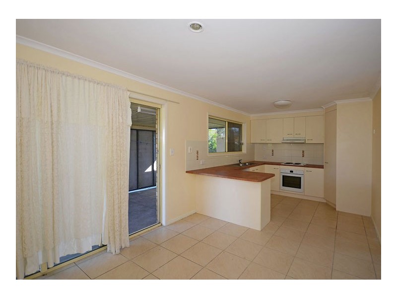4 Sunny Way, Toogoom QLD 4655