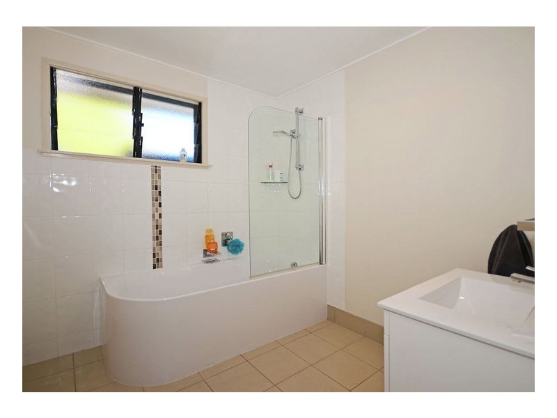 38 Hythe Street, Pialba QLD 4655