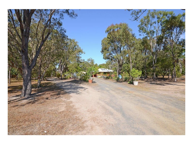 14 Boundary Road, Urangan QLD 4655