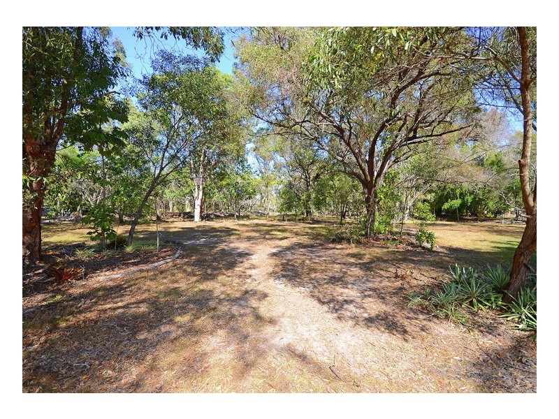 14 Boundary Road, Urangan QLD 4655