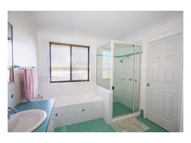 18 Brahminy Court, River Heads QLD 4655