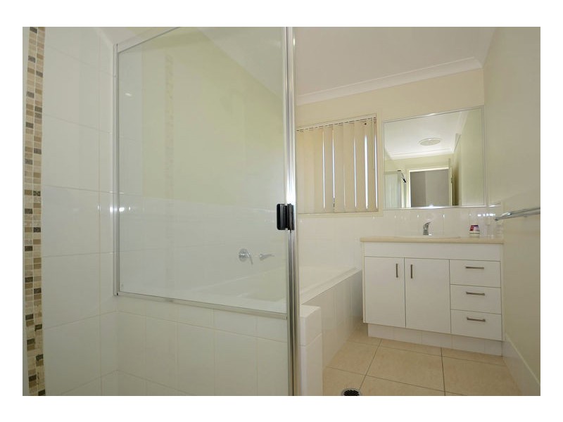 28 Gumtree Dr, Urraween QLD 4655