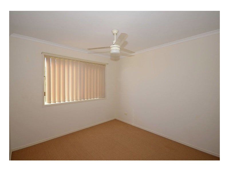 33 Anchorage Cct, Point Vernon QLD 4655