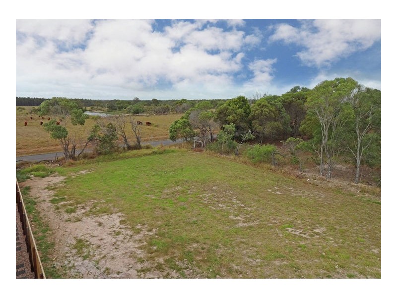 107 Bay Park Rd, Wondunna QLD 4655